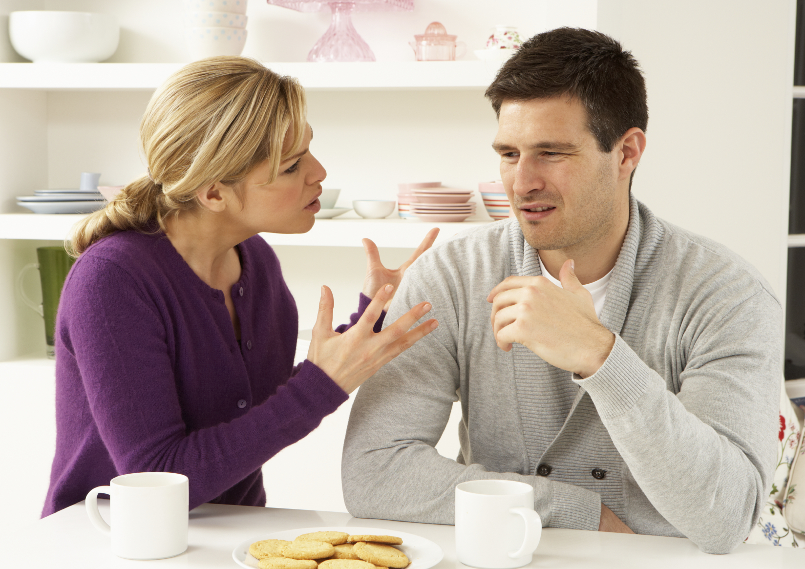 Husband and wife. Общение мужчины и женщины. Мужчина и женщина беседуют. Разговор между мужчиной и женщиной. Беседа мужчины и женщины.